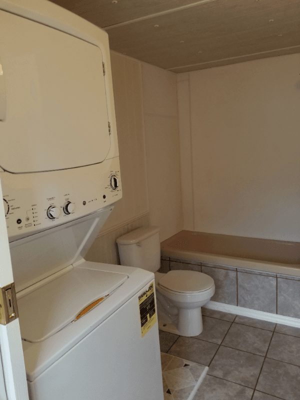 Ludowici House: 41 NE Thickette Road