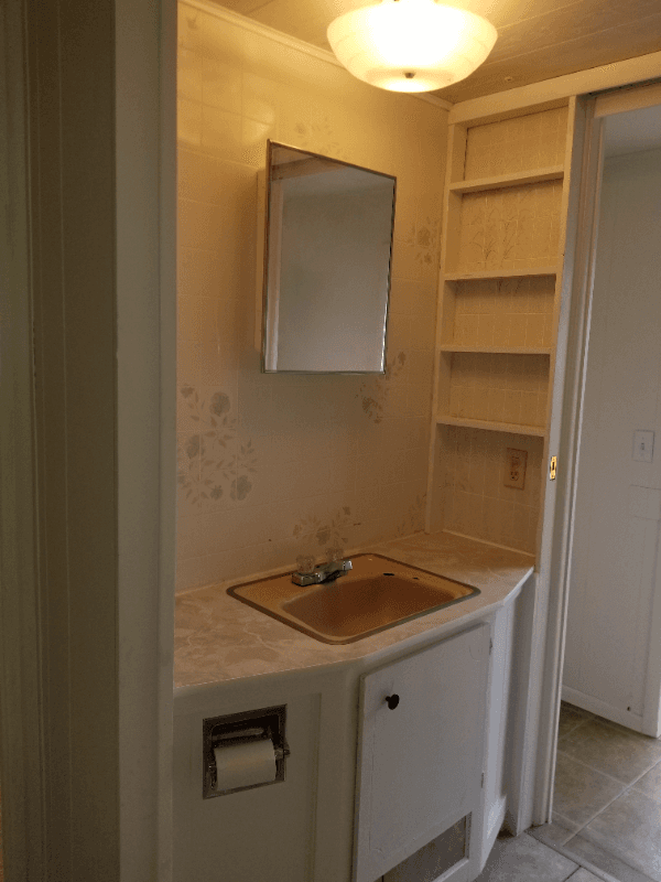 Ludowici House: 41 NE Thickette Road