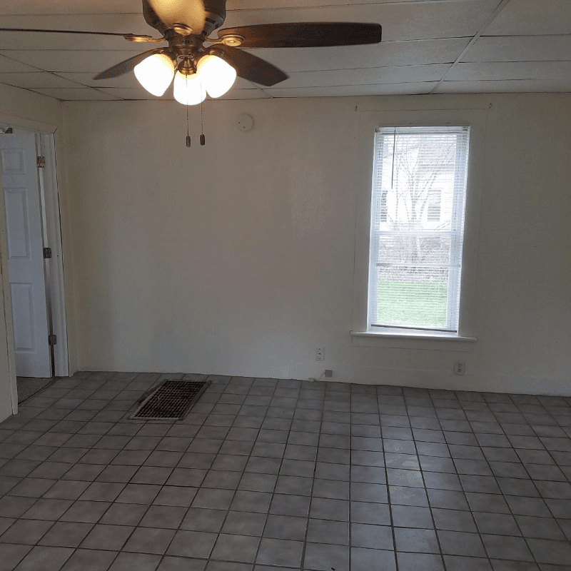 Fayette Apartment: 507 King St, Fayette IA