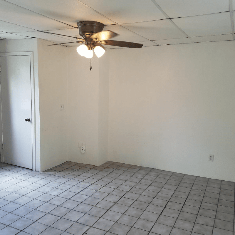 Fayette Apartment: 507 King St, Fayette IA