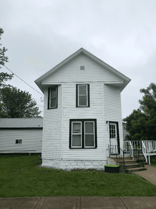 Fayette Apartment: 507 King St, Fayette IA