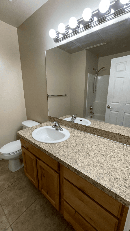 Perry Townhome: 411 W 2000 S