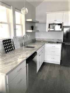 Hendersonville House: 608 Ray Ave