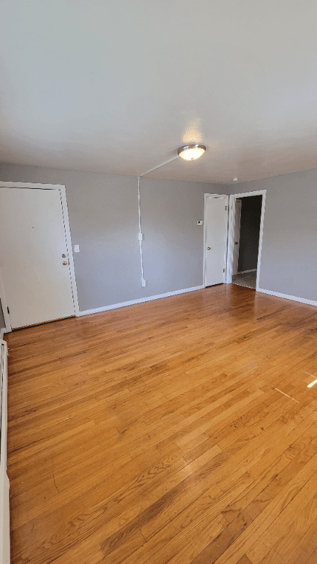East Hartford Apartment: 41 Gould Drive