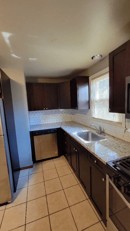 East Hartford Apartment: 41 Gould Drive