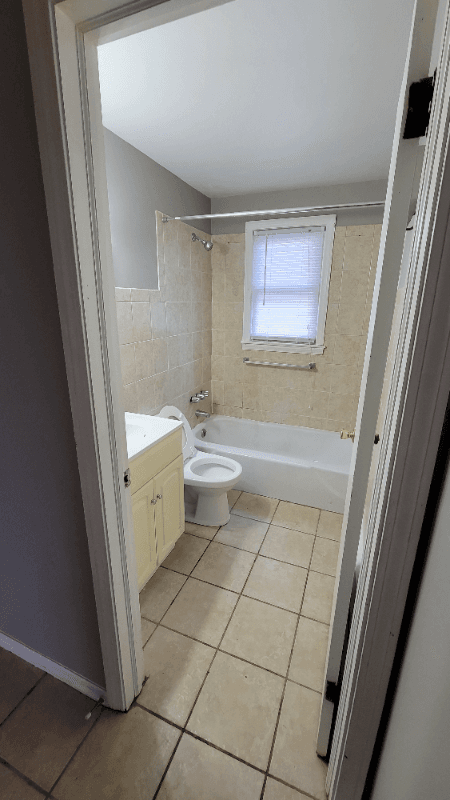 East Hartford Apartment: 41 Gould Drive