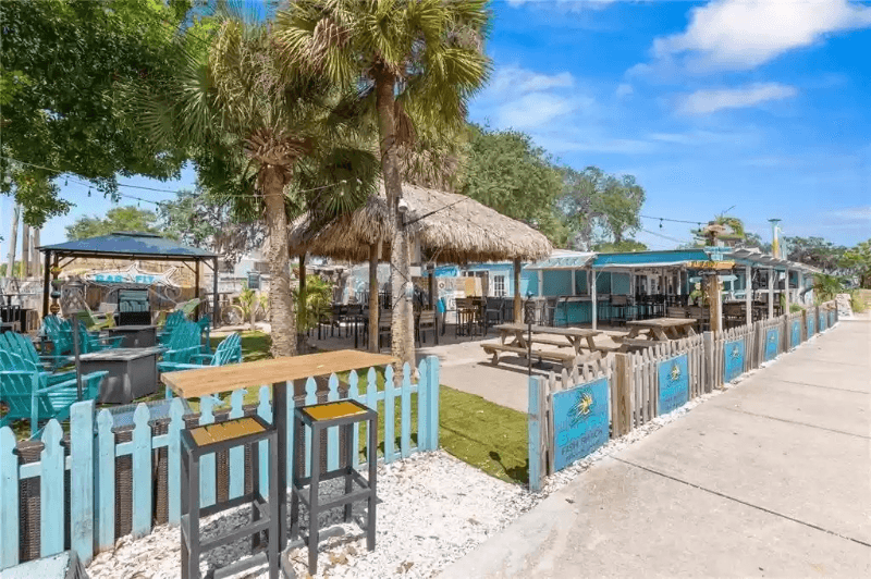 Palm Harbor House: 1328 Illinois Ave.