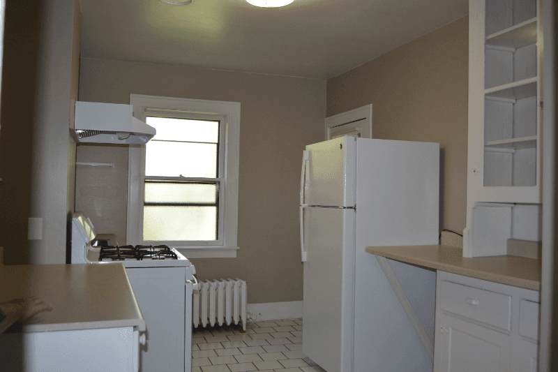 Utica Apartment: 1010 Dudley Ave