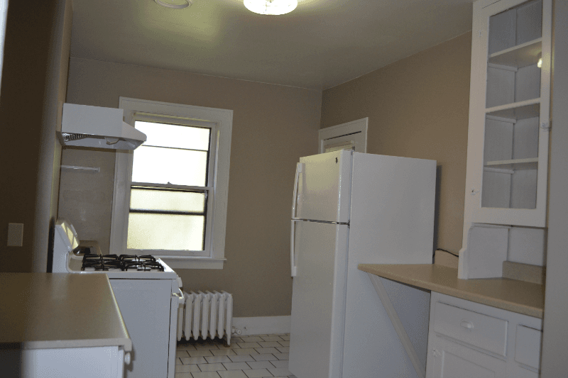 Utica Apartment: 1010 Dudley Ave