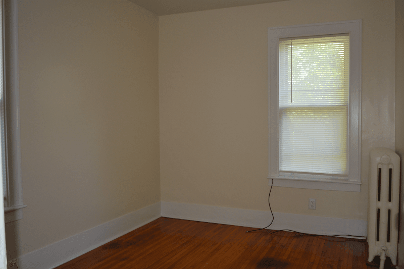 Utica Apartment: 1010 Dudley Ave