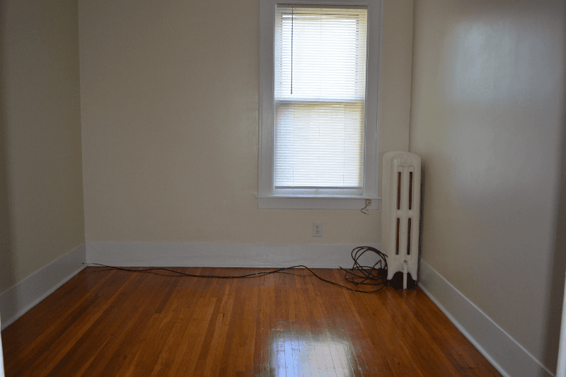 Utica Apartment: 1010 Dudley Ave