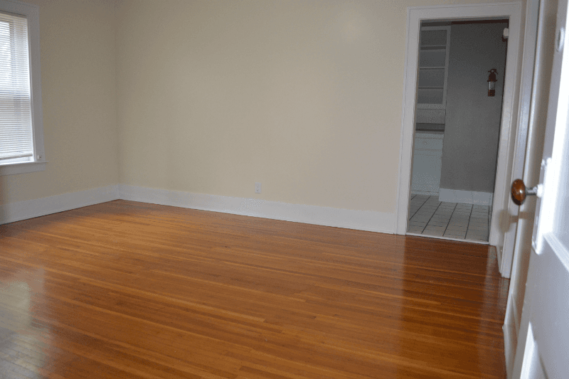 Utica Apartment: 1010 Dudley Ave