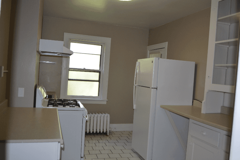 Utica Apartment: 1010 Dudley Ave