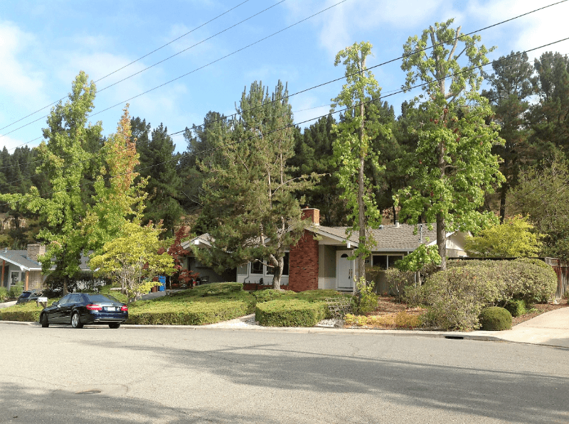 Moraga House: 29 Thorndale Pl