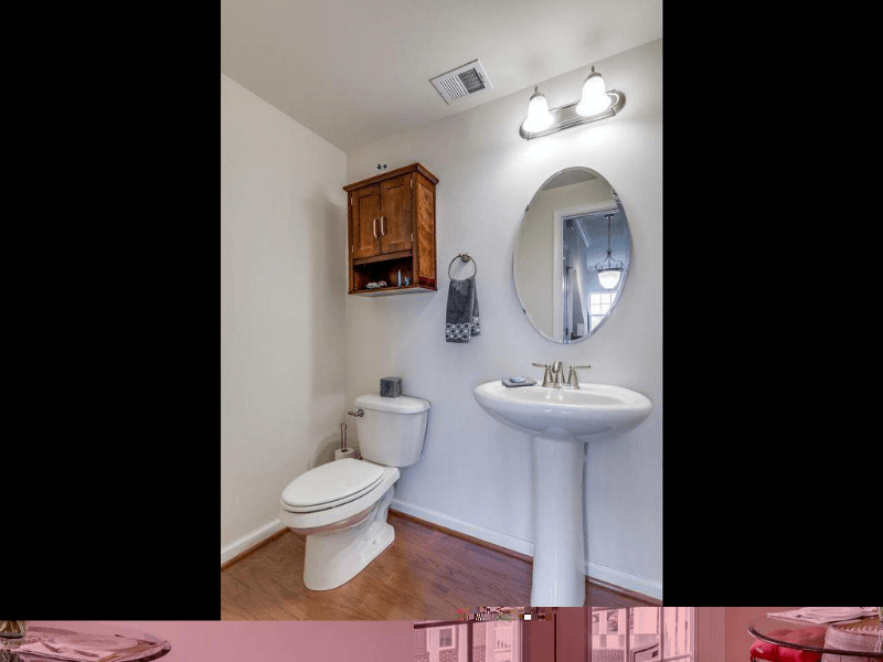 Ashburn Townhome: 1 Artsmith Ter