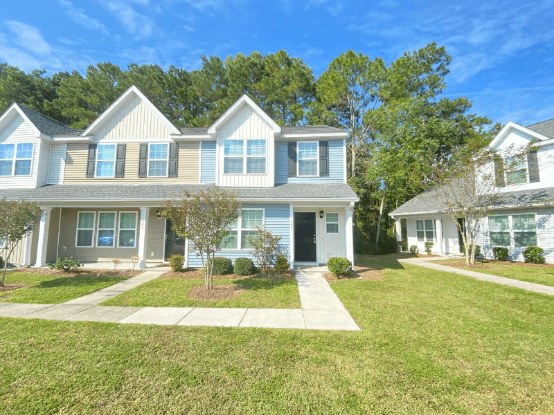Goose Creek Townhome: 467 Truman Dr