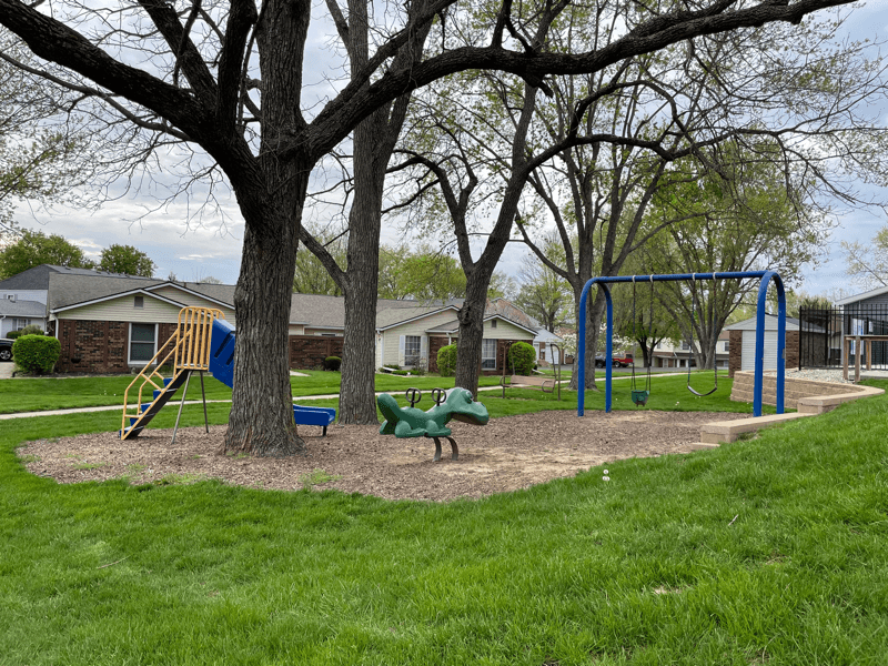 Bloomington Condo: 3121 S Piccadilly St