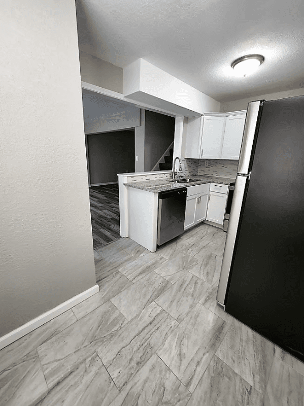 Kansas City Townhome: 336 Belmont Blvd