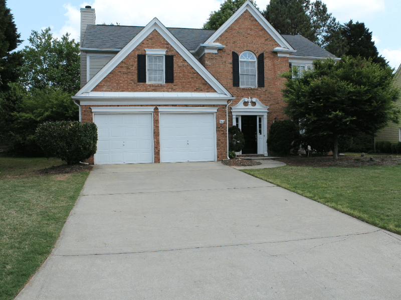 Johns Creek House: 400 Stedford Ln