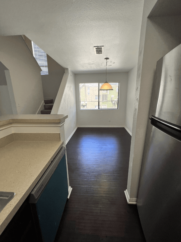 Dallas Condo: 9817 Walnut St