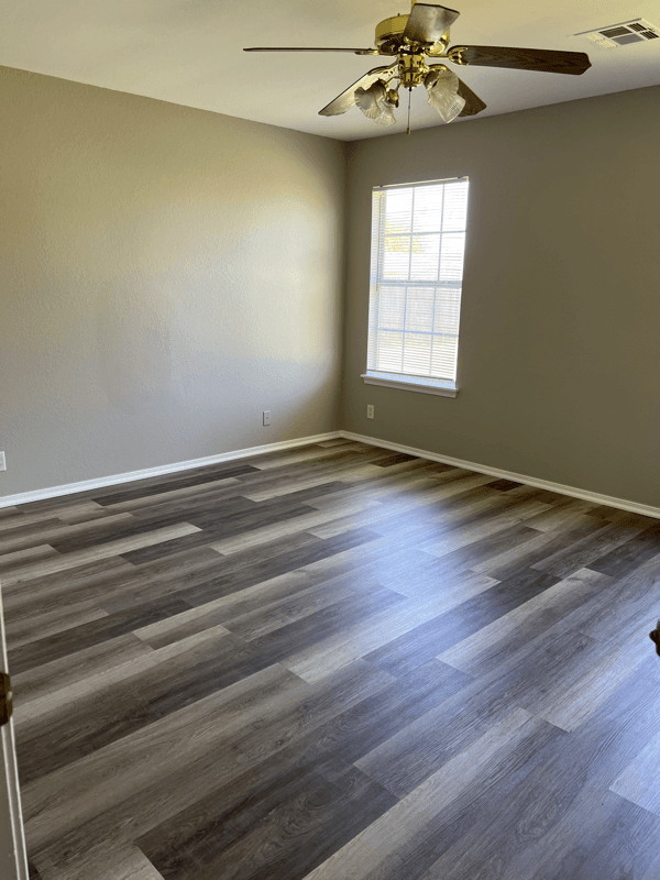 Tulsa House: 1037 E 64th Pl