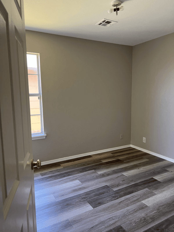 Tulsa House: 1037 E 64th Pl