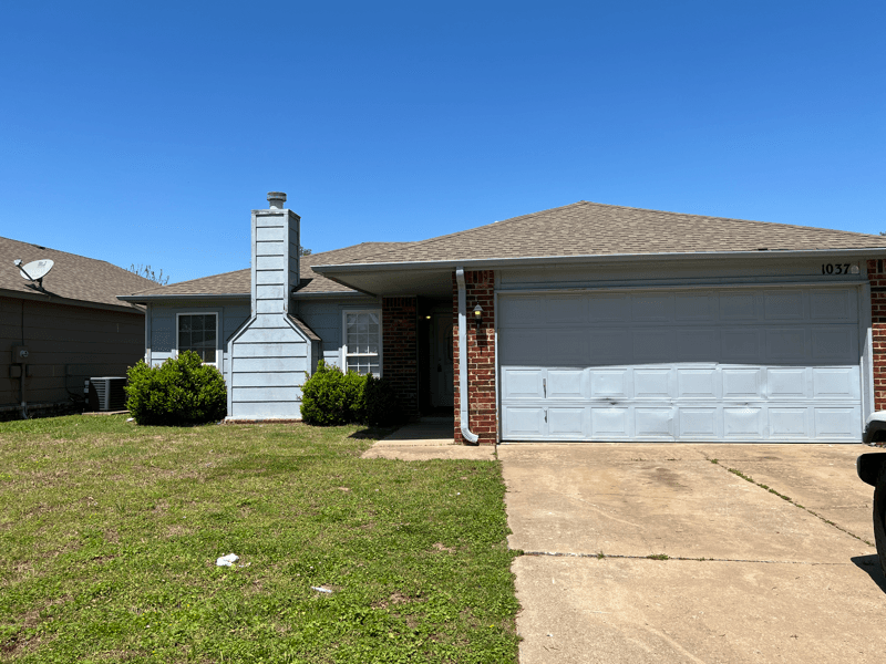 Tulsa House: 1037 E 64th Pl