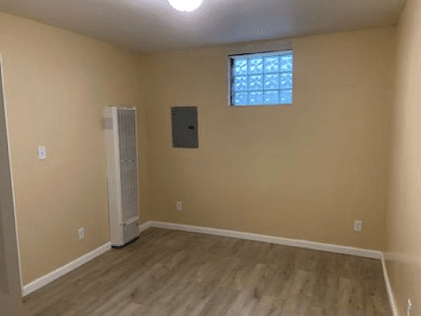 Gary Apartment: 1301 Pennsylvania St #6