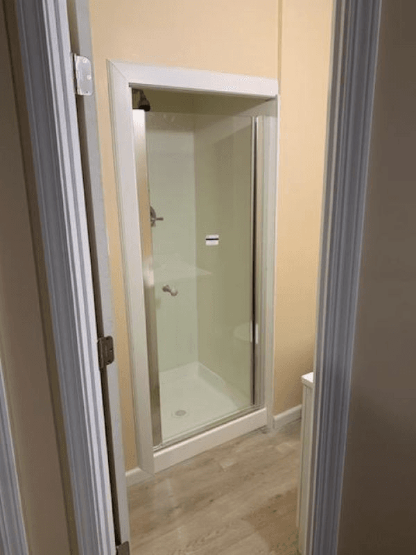 Gary Apartment: 1301 Pennsylvania St #6