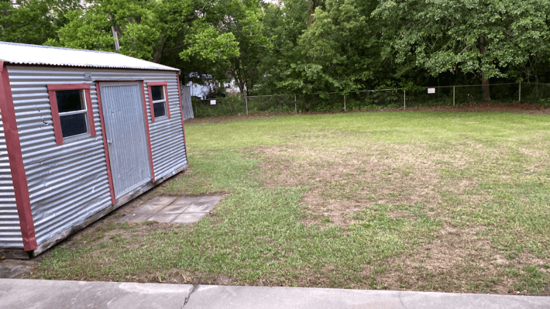 Glennville House: 101 Chance Ln