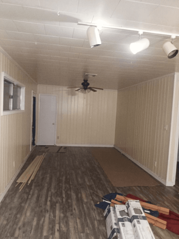 Jennings House: 1423 Airport Rd