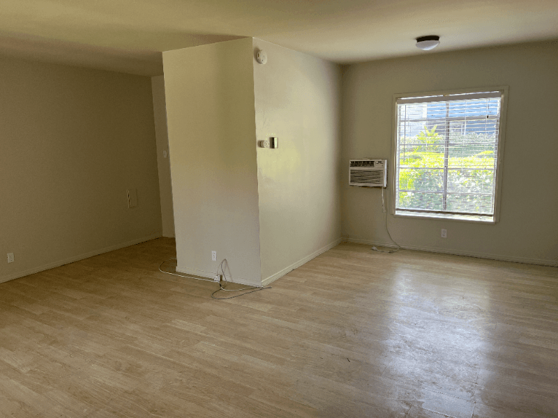 Pasadena Apartment: 170 S Chester