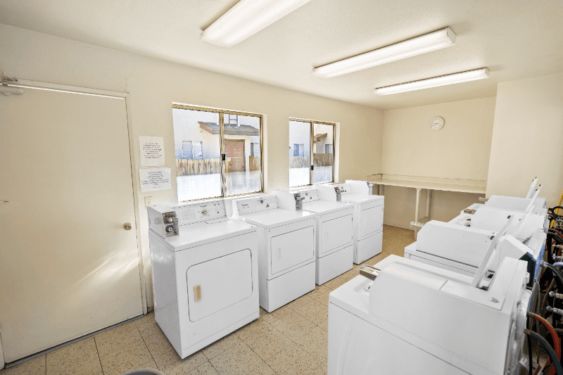 Ridgecrest Apartment: 121 N Gateway Blvd