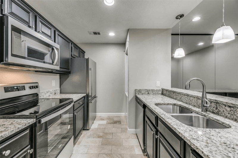 Dallas Condo: 8601 Park Ln