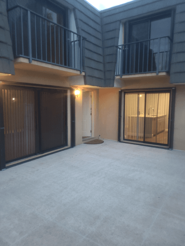 West Palm Beach Townhome: 2205 22nd Way
