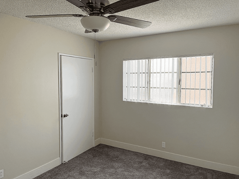 Pasadena Apartment: 721 Cordova St