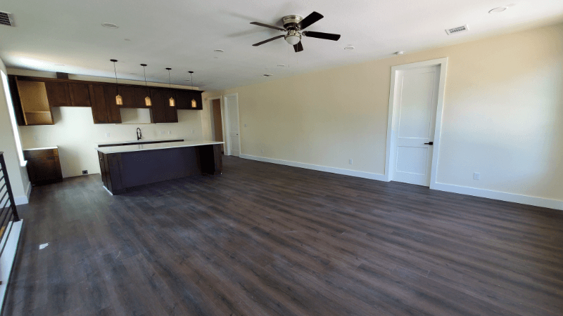 Arlington House: 508 S Mesquite St