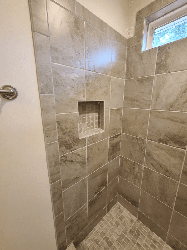 Travelers Rest House: 202 Clarus Creek Way