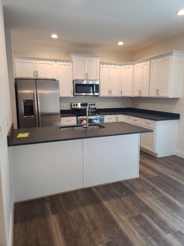 Travelers Rest House: 202 Clarus Creek Way