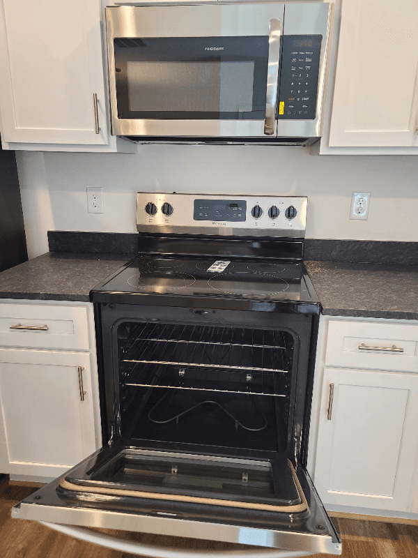 Travelers Rest House: 202 Clarus Creek Way