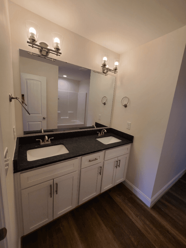 Travelers Rest House: 202 Clarus Creek Way