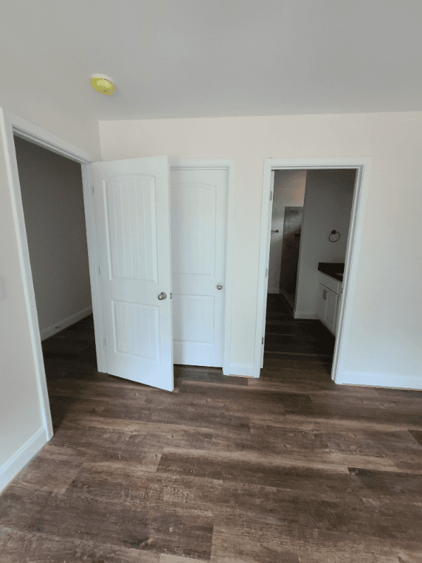 Travelers Rest House: 202 Clarus Creek Way