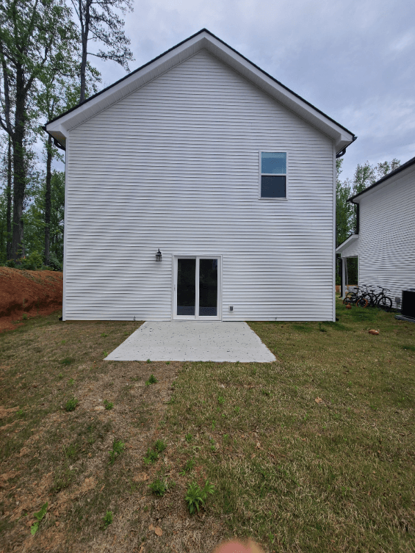 Travelers Rest House: 106 Solis Ct.