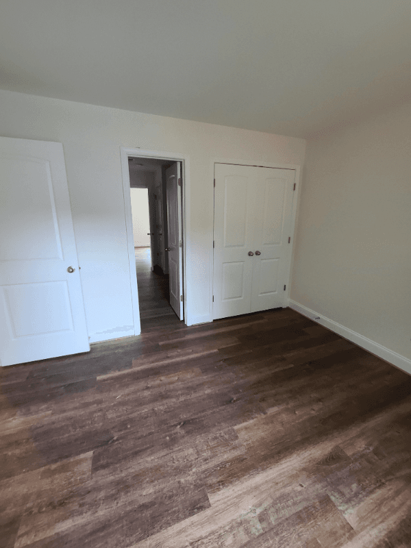 Travelers Rest House: 106 Solis Ct.