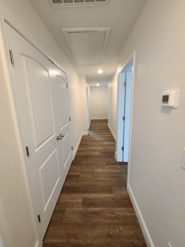 Travelers Rest House: 106 Solis Ct.