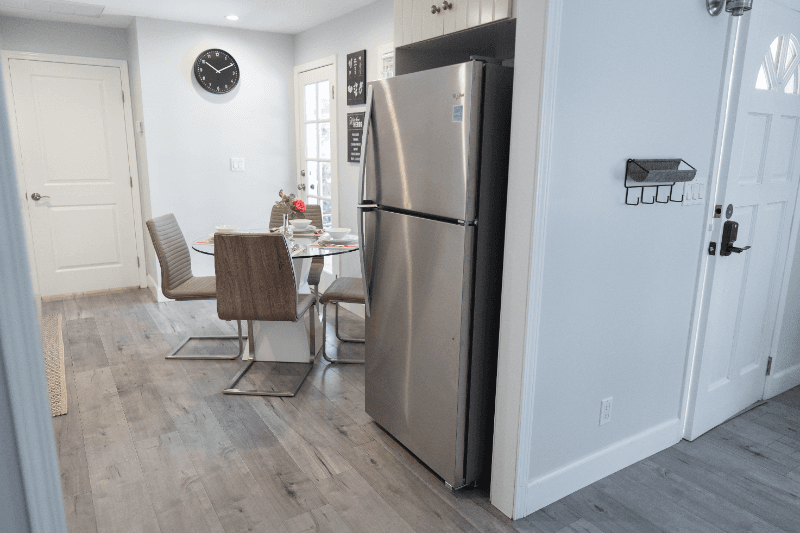 Glendale House: 1058 Allen Ave