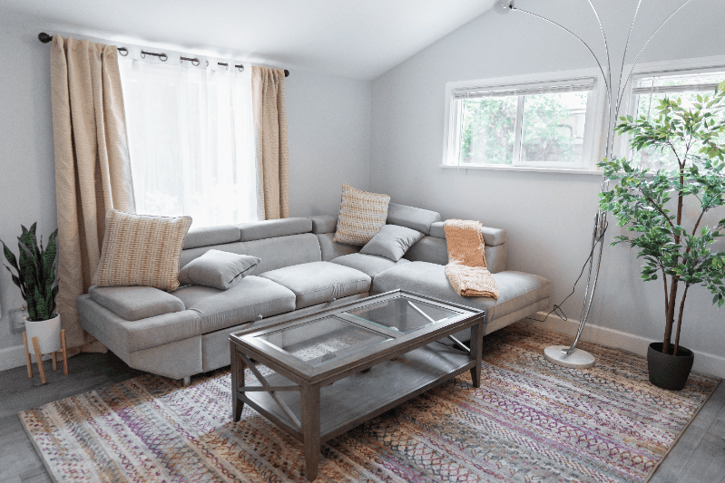 Glendale House: 1058 Allen Ave
