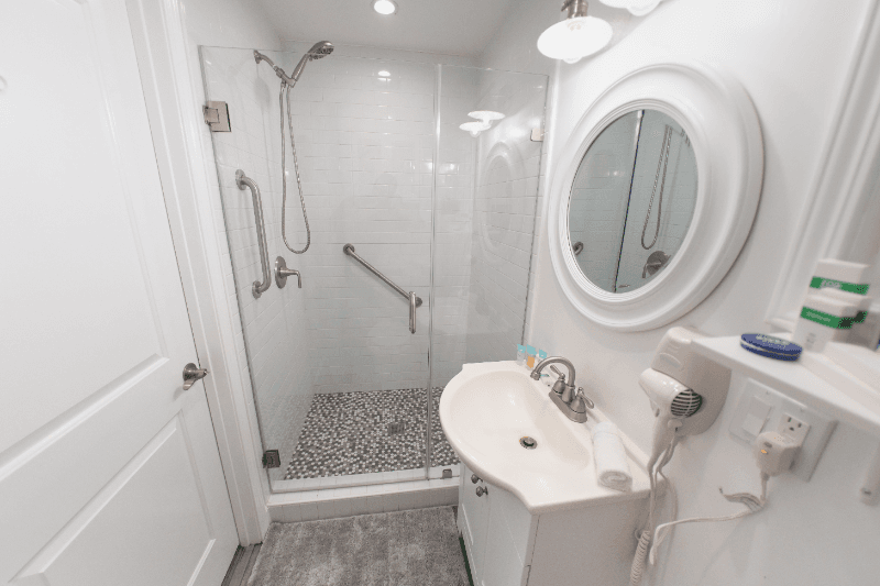 Glendale House: 1058 Allen Ave