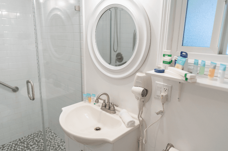 Glendale House: 1058 Allen Ave
