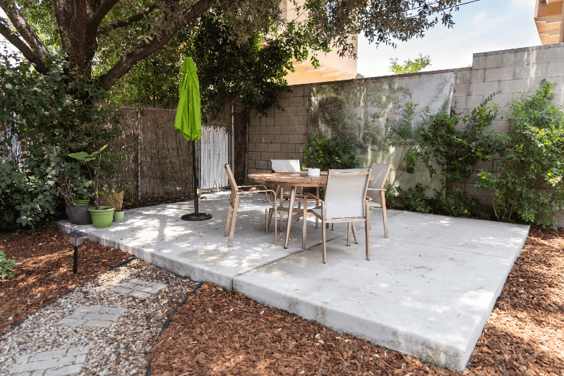 Glendale House: 1058 Allen Ave
